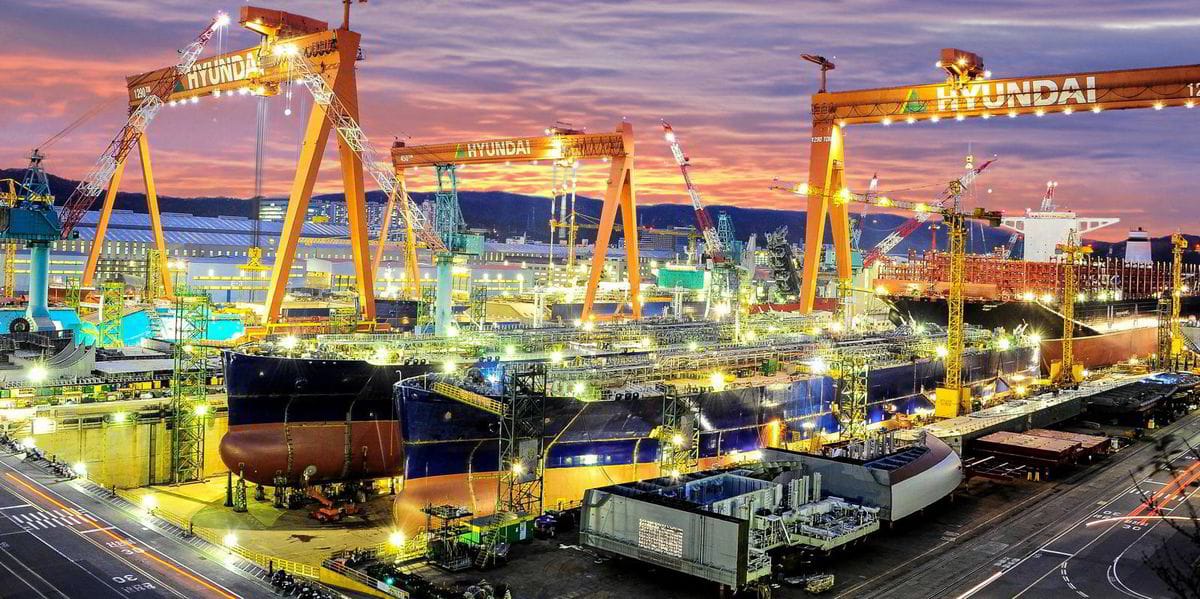 Photo of several ships under construction at Hyundai Heavy Industries shipyard in Ulsan, Korea.